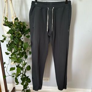 Vuori Men's Charcoal Gray Performance Jogger Pants